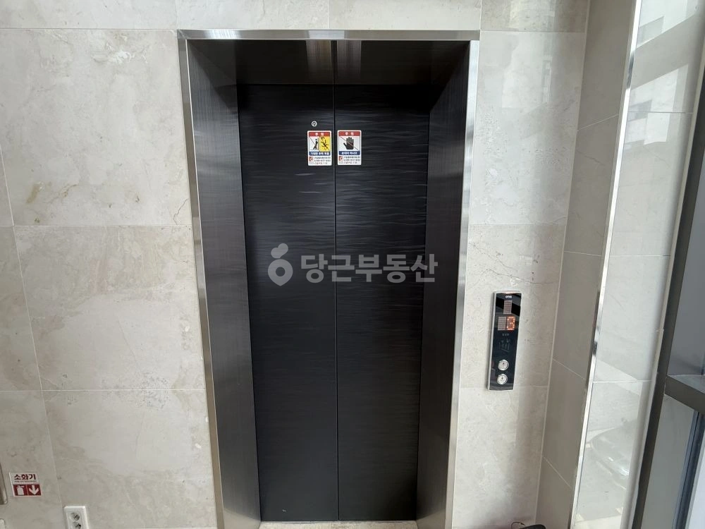 서울특별시 강남구 논현동 사무실 사진 1