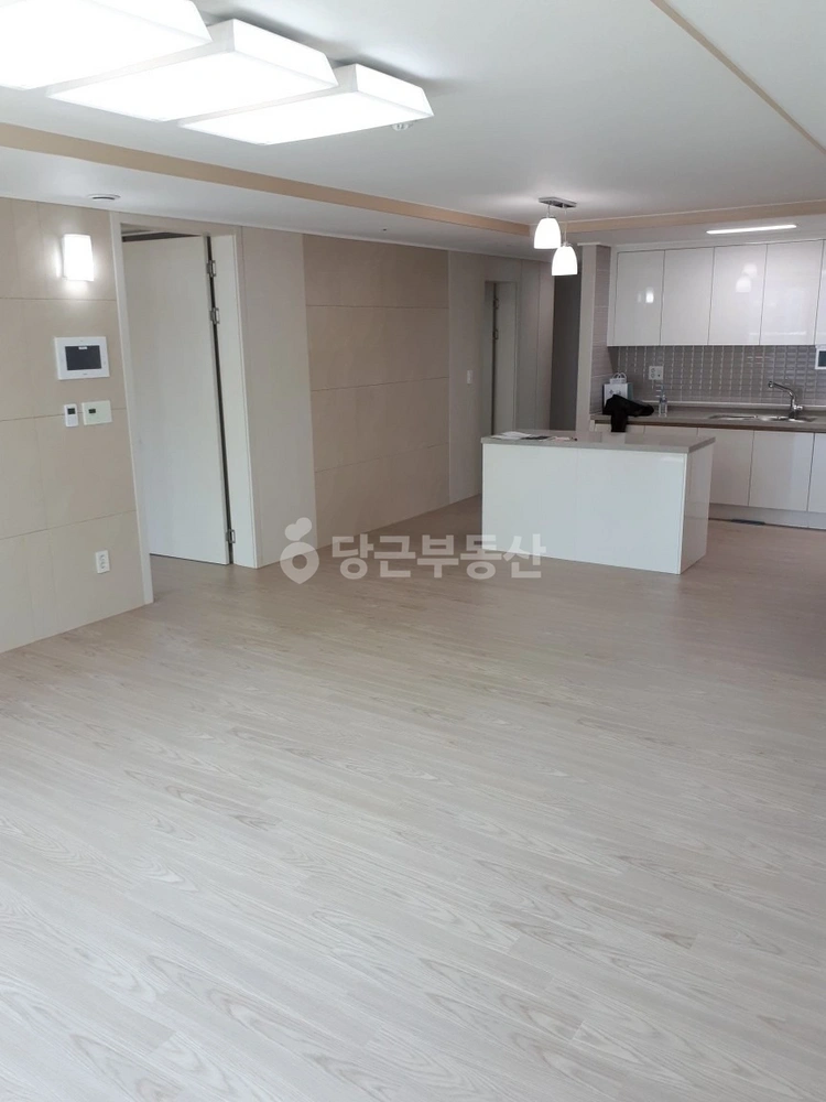 부산광역시 강서구 명지동 아파트 사진 1