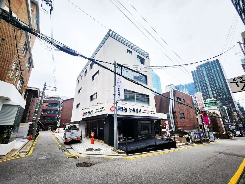 서울특별시 강남구 역삼동 사무실 사진 1