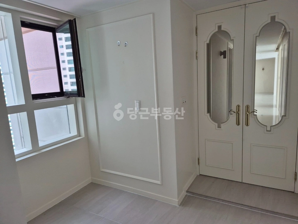부산광역시 남구 용호동 아파트 사진 1