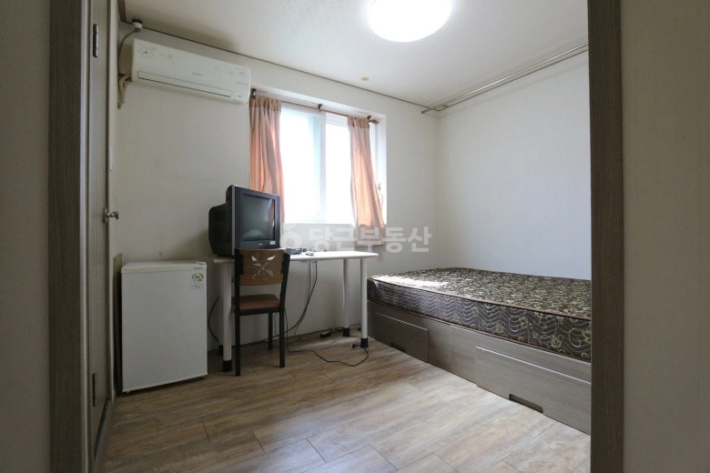 서울특별시 강남구 논현동 원룸 사진 1