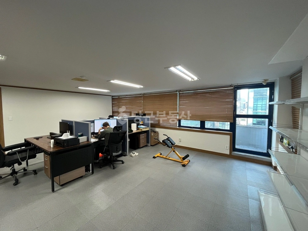 서울특별시 강남구 역삼동 사무실 사진 1