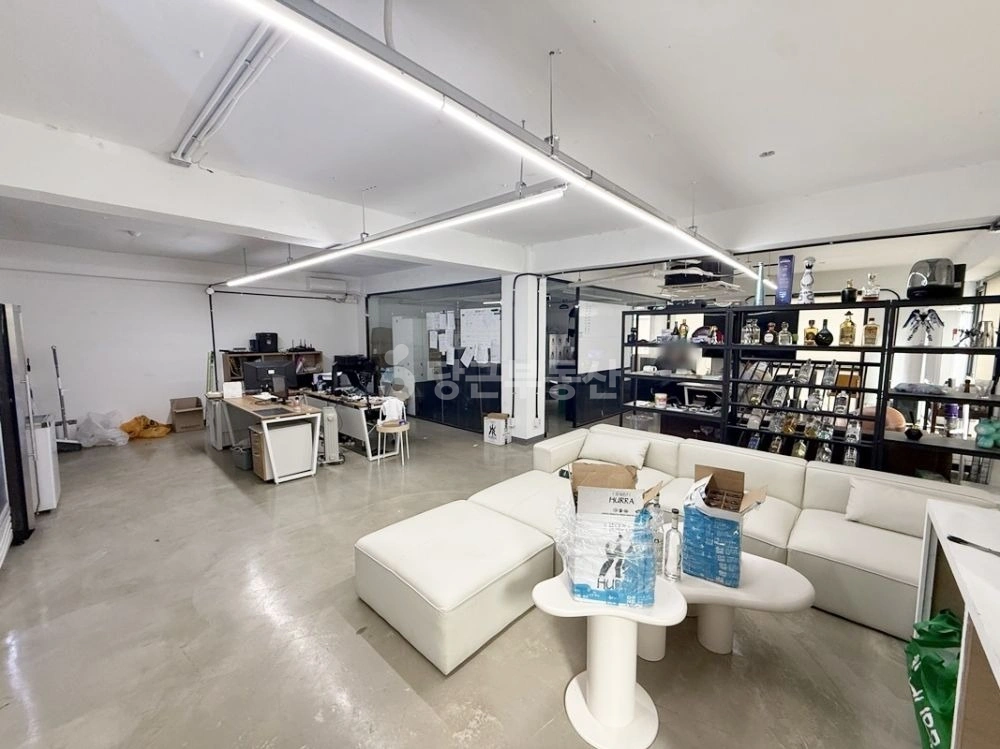 서울특별시 강남구 신사동 사무실 사진 1