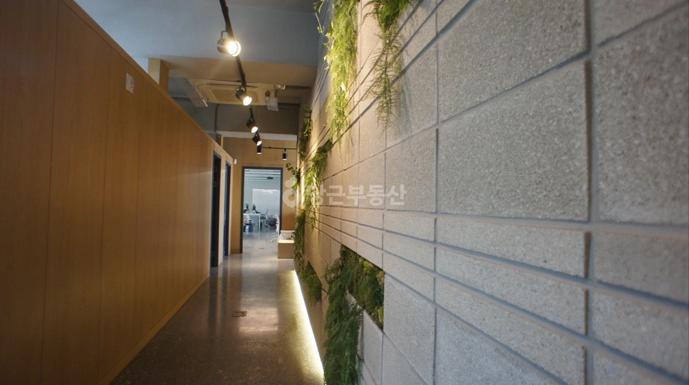 서울특별시 강남구 논현동 사무실 사진 1