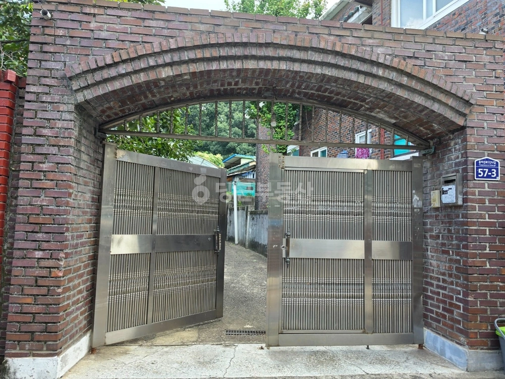 서울특별시 중랑구 망우동 단독/전원주택 사진 1