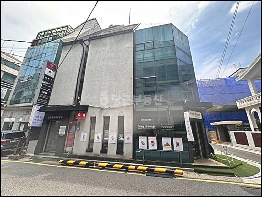 서울특별시 강남구 신사동 사무실 사진 1