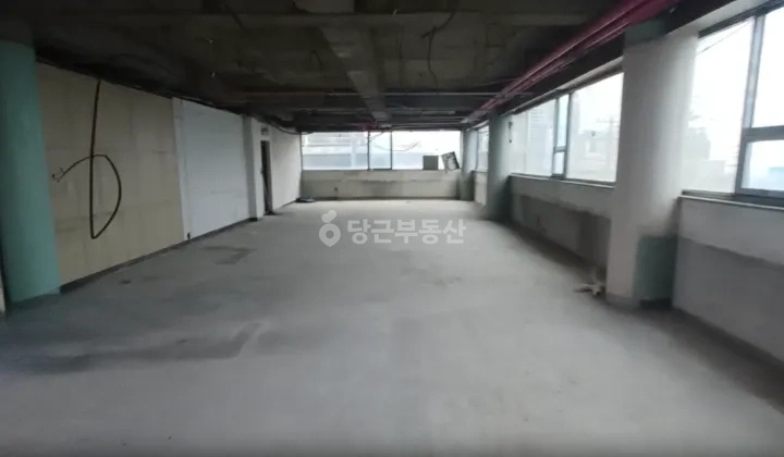 서울특별시 동작구 신대방동 상가 사진 1