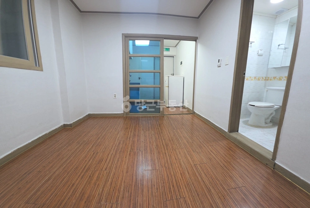 경기도 수원시 권선구 곡반정동 상가 사진 1