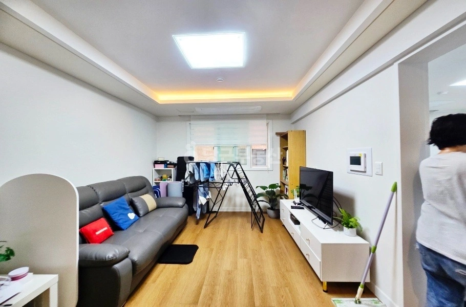 서울특별시 강남구 역삼동 원룸 사진 1
