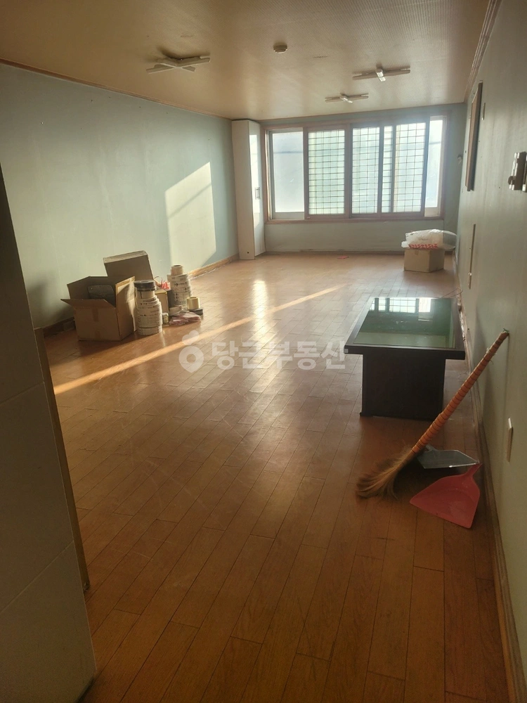 부산광역시 연제구 연산동 상가 사진 1