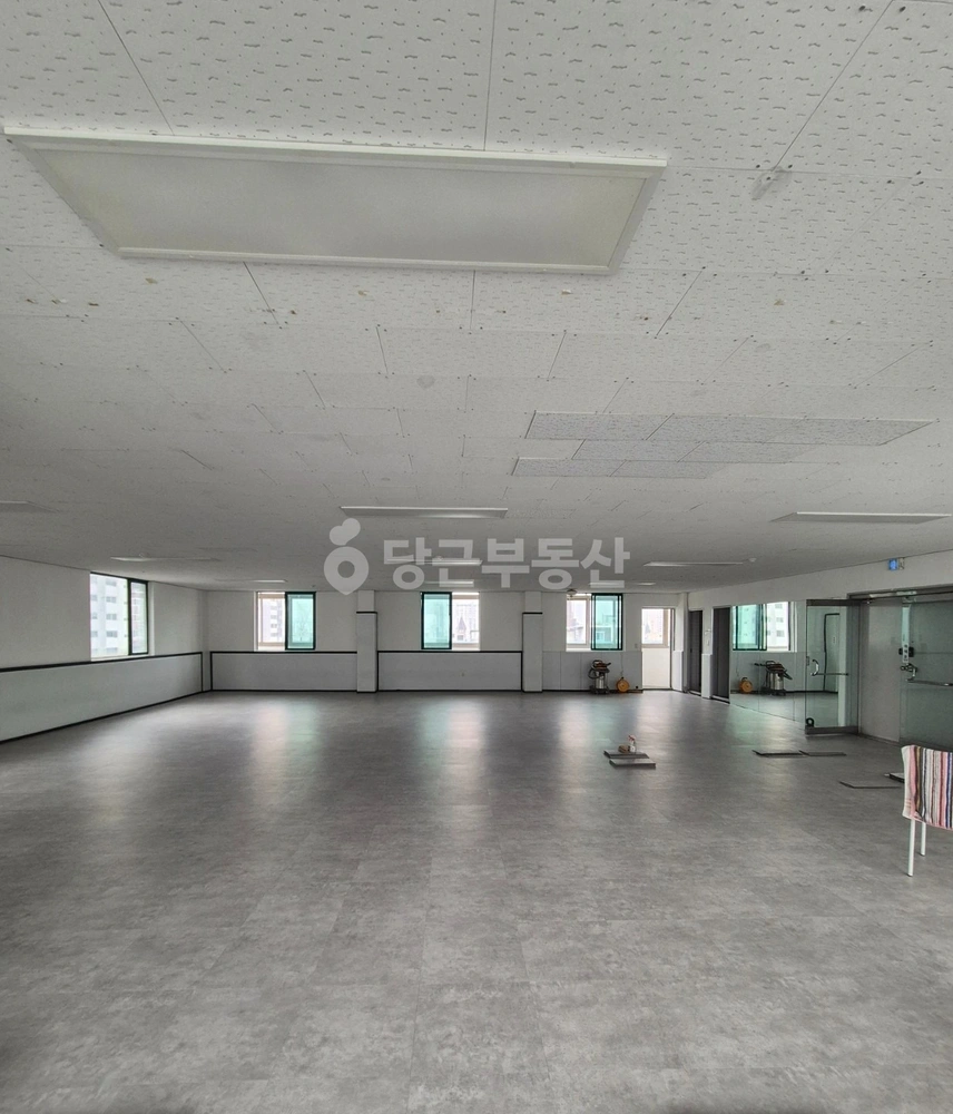 충청남도 천안시 서북구 쌍용동 상가 사진 1