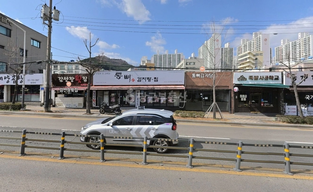 부산광역시 연제구 연산동 상가 사진 1