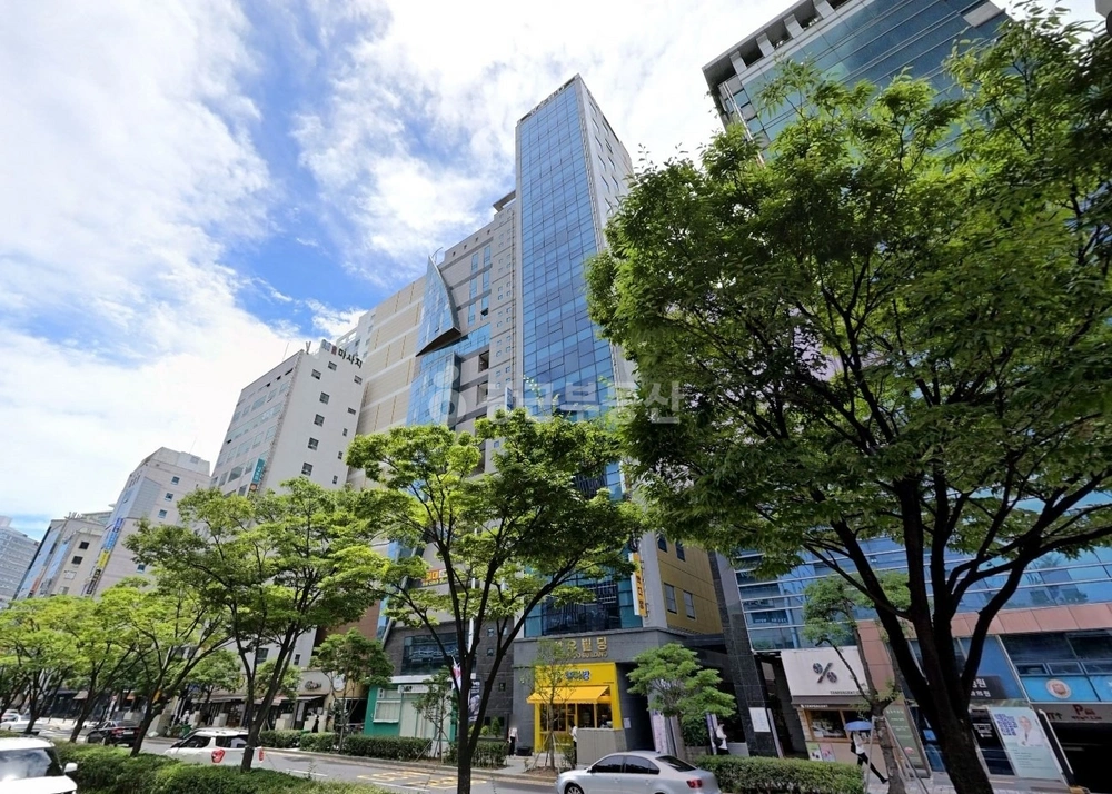 부산광역시 연제구 연산동 상가 사진 1