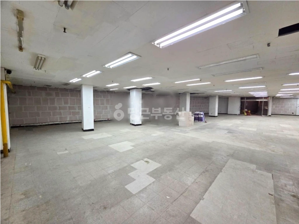 서울특별시 강남구 역삼동 상가 사진 1