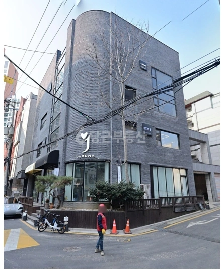 서울특별시 강남구 논현동 건물 사진 1