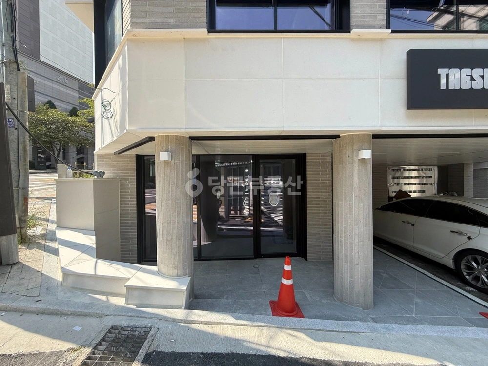서울특별시 동작구 상도동 상가 사진 1