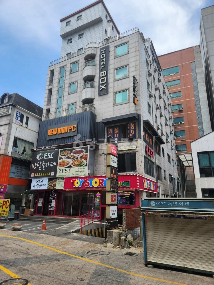 충청남도 천안시 동남구 신부동 건물 사진 1