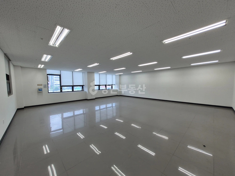 전남광주통합특별시 남구 월산동 사무실 사진 1
