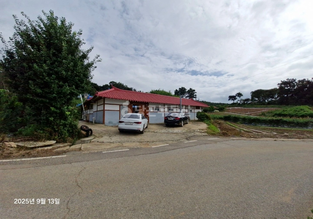 충청남도 태안군 근흥면 단독/전원주택 사진 1