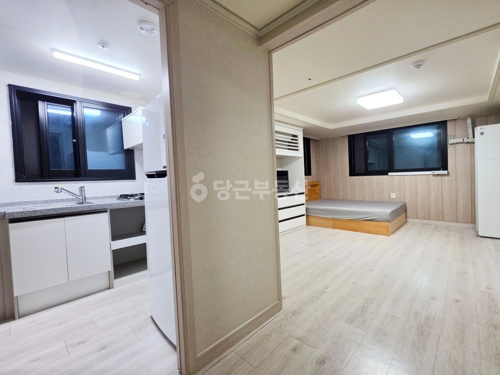 부산광역시 동구 초량동 원룸 사진 1