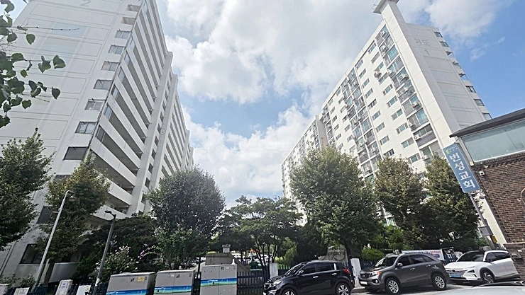 경기도 성남시 수정구 단대동 아파트 사진 1