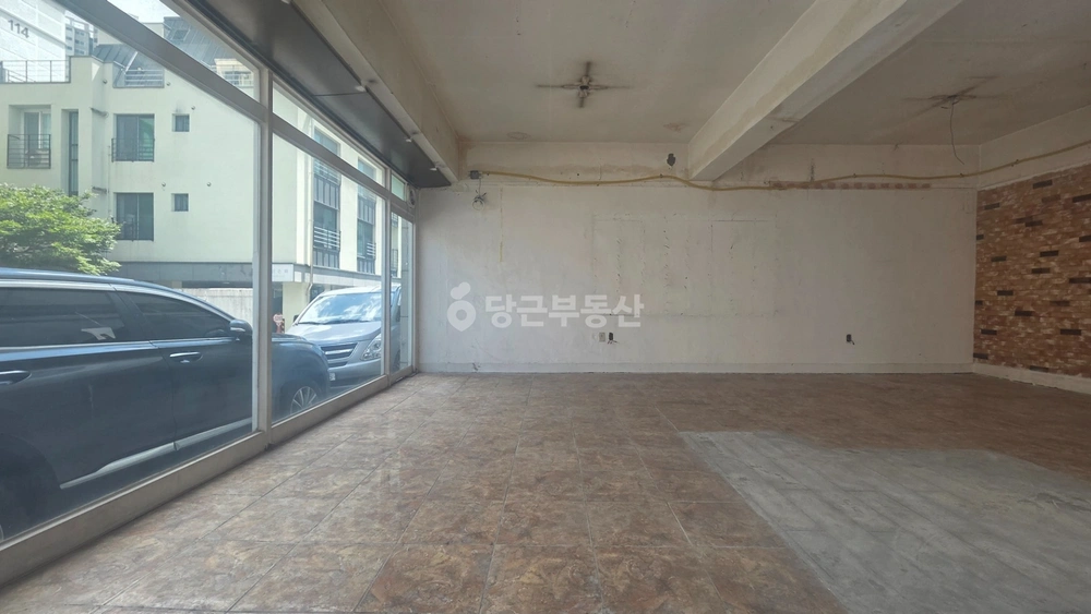 경기도 수원시 영통구 매탄동 상가 사진 1