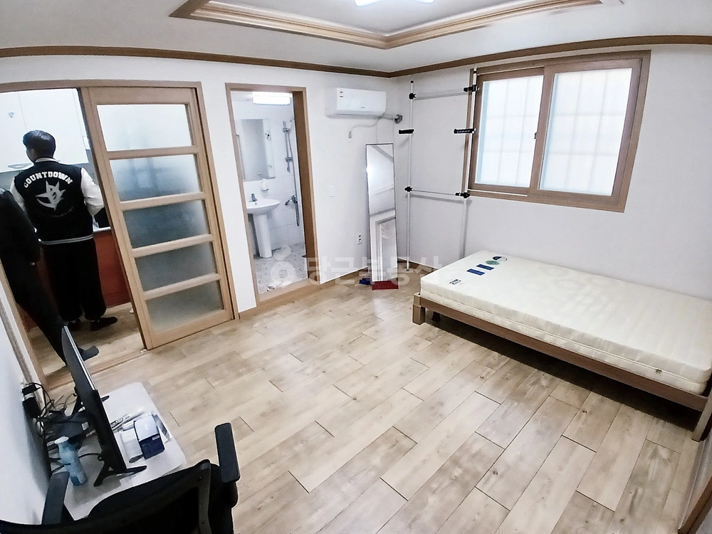 울산광역시 남구 무거동 원룸 사진 1