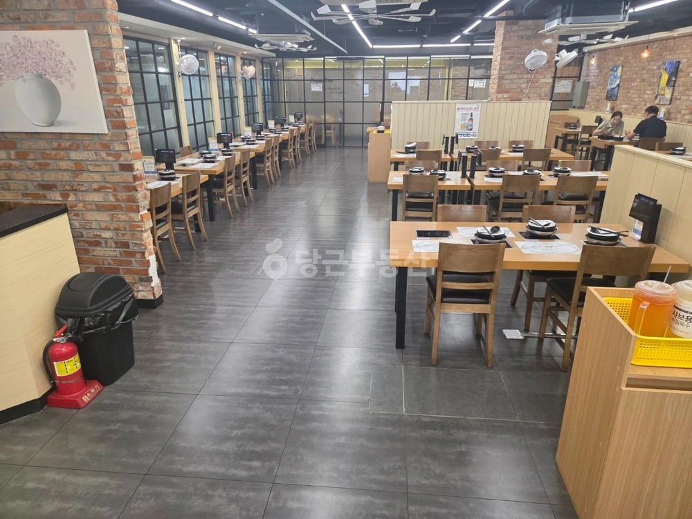 경상남도 창원시 성산구 대방동 상가 사진 1