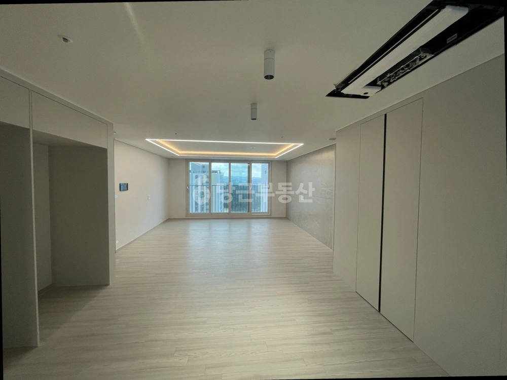 대전광역시 유성구 용계동 아파트 사진 1