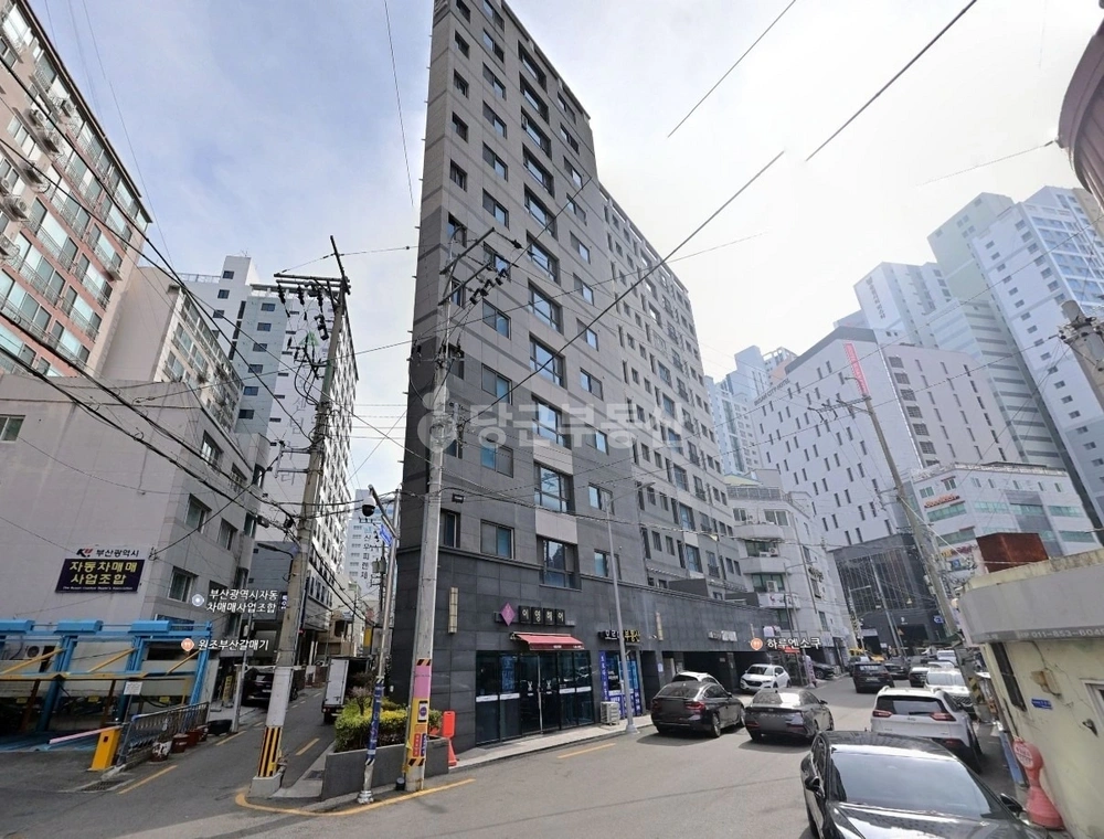 부산광역시 연제구 연산동 상가 사진 1