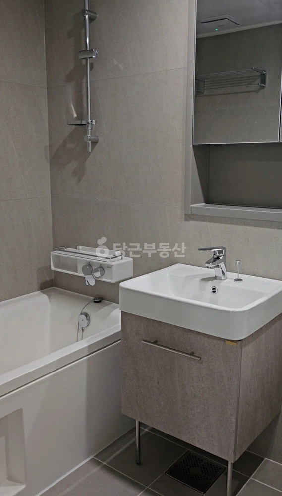 경기도 안양시 동안구 호계동 아파트 사진 1