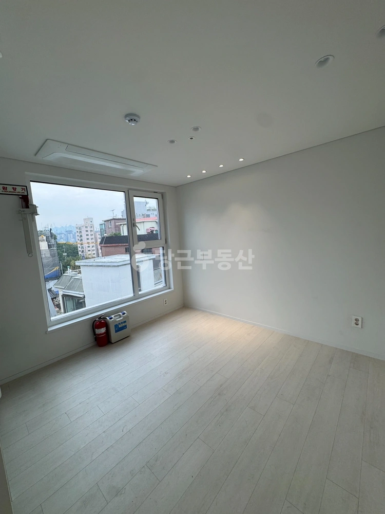 서울특별시 용산구 서빙고동 원룸 사진 1