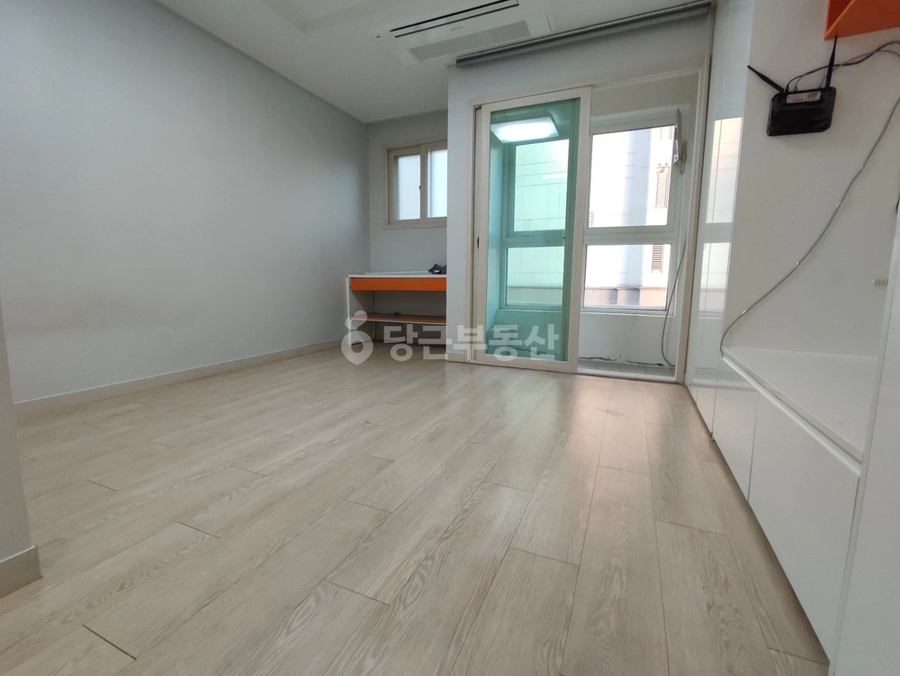 대전광역시 유성구 봉명동 아파트 사진 1