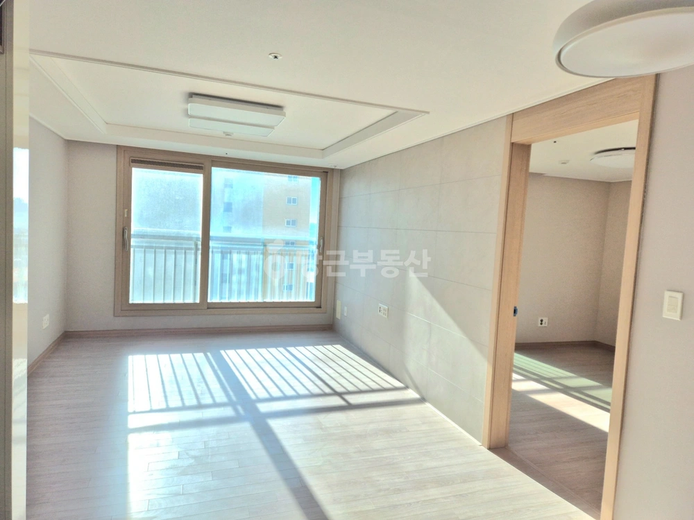 부산광역시 강서구 화전동 아파트 사진 1