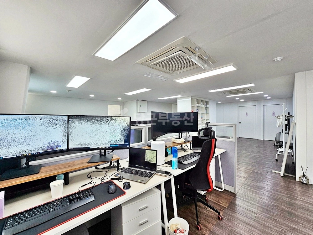 서울특별시 강남구 논현동 사무실 사진 1