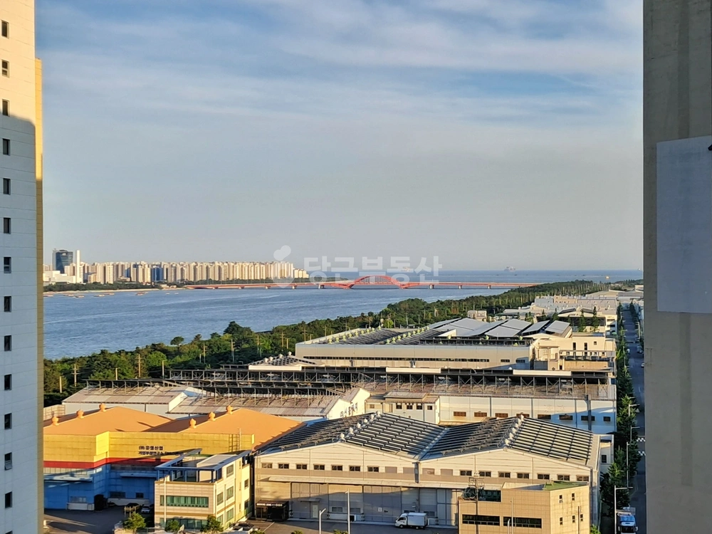 부산광역시 강서구 화전동 아파트 사진 1