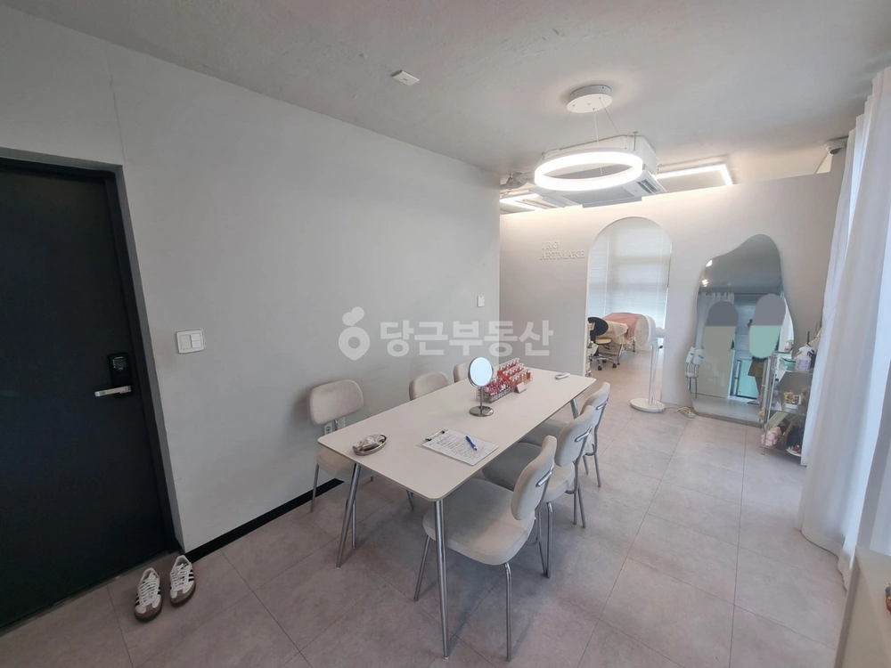 서울특별시 마포구 동교동 상가 사진 1