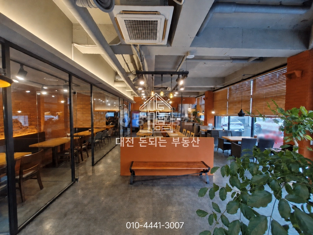 대전광역시 서구 도안동 상가 사진 1
