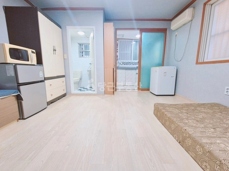 부산광역시 동래구 온천동 원룸 사진 1