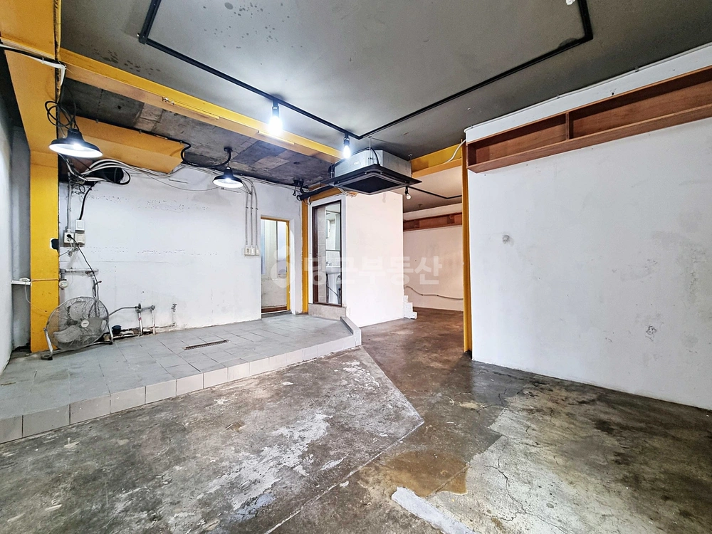 서울특별시 마포구 서교동 상가 사진 1