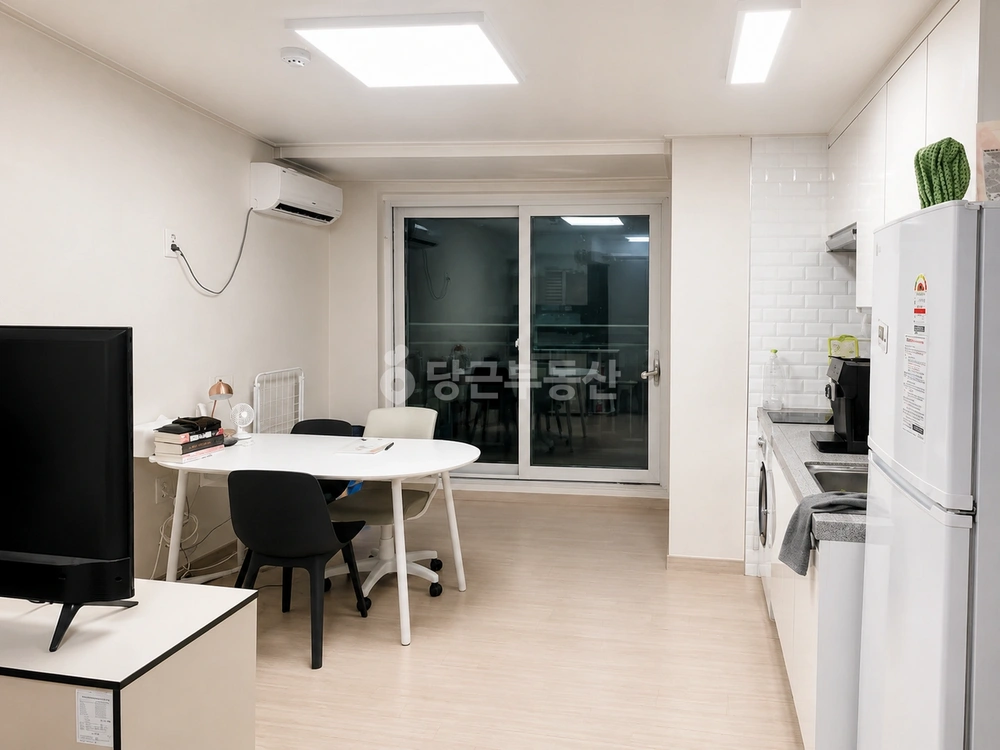 서울특별시 강남구 논현동 원룸 사진 1