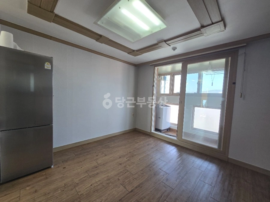 대전광역시 서구 변동 원룸 사진 1