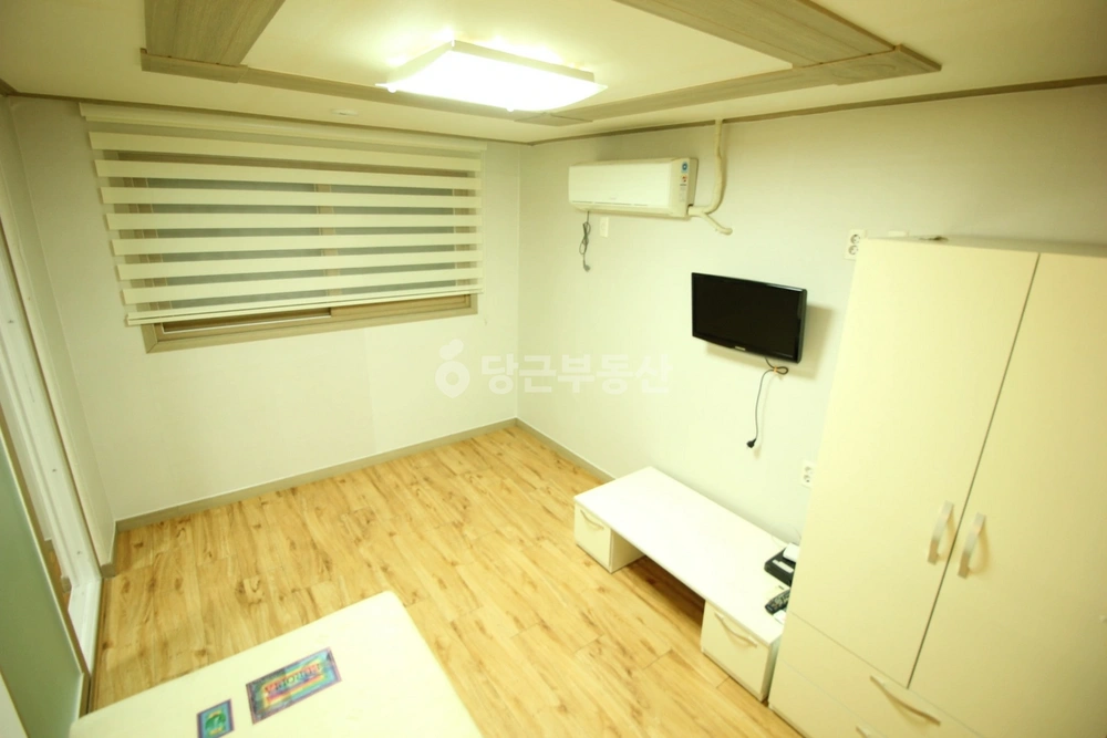대전광역시 서구 둔산동 원룸 사진 1