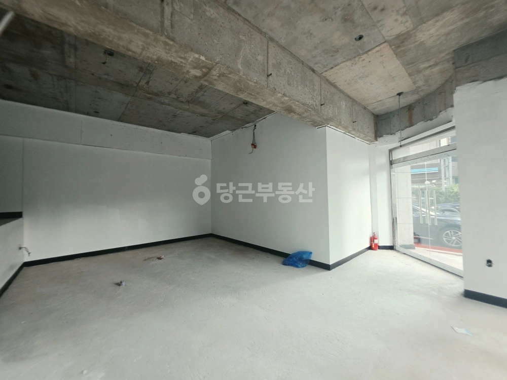 대전광역시 서구 탄방동 상가 사진 1