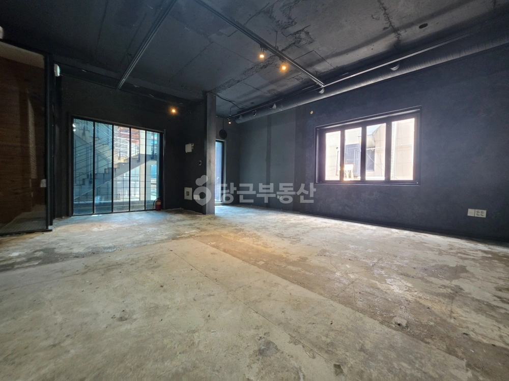 서울특별시 서대문구 연희동 상가 사진 1