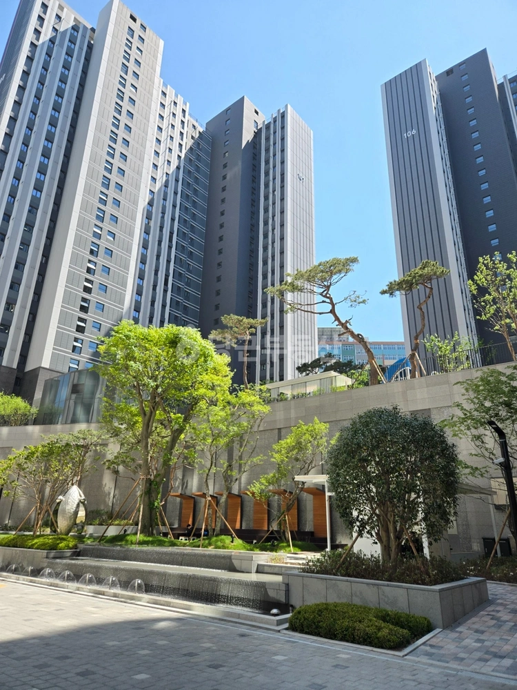 부산광역시 남구 문현동 아파트 사진 1