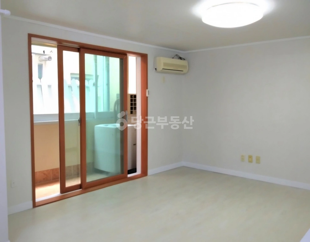 울산광역시 남구 삼산동 원룸 사진 1