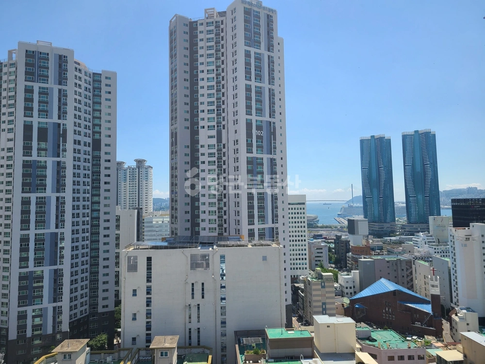 부산광역시 동구 초량동 아파트 사진 1