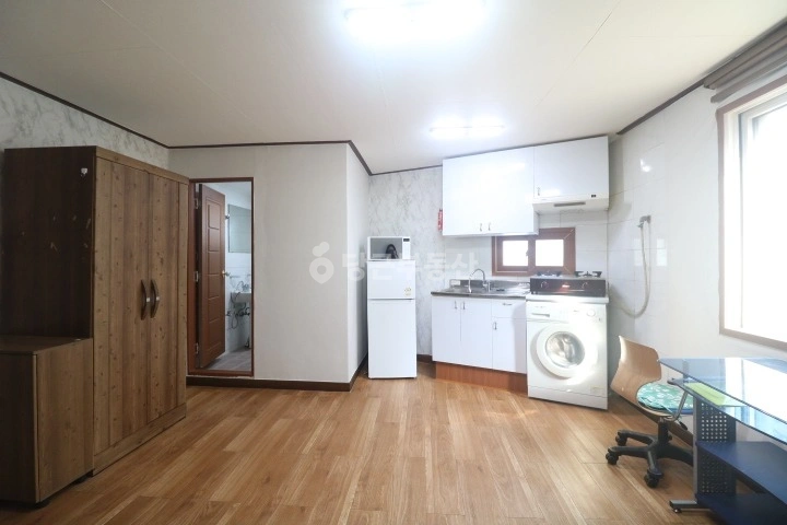 부산광역시 사하구 하단동 원룸 사진 1