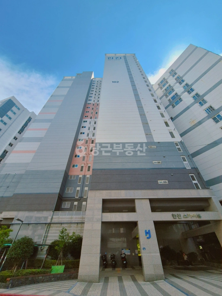 부산광역시 동래구 온천동 아파트 사진 1